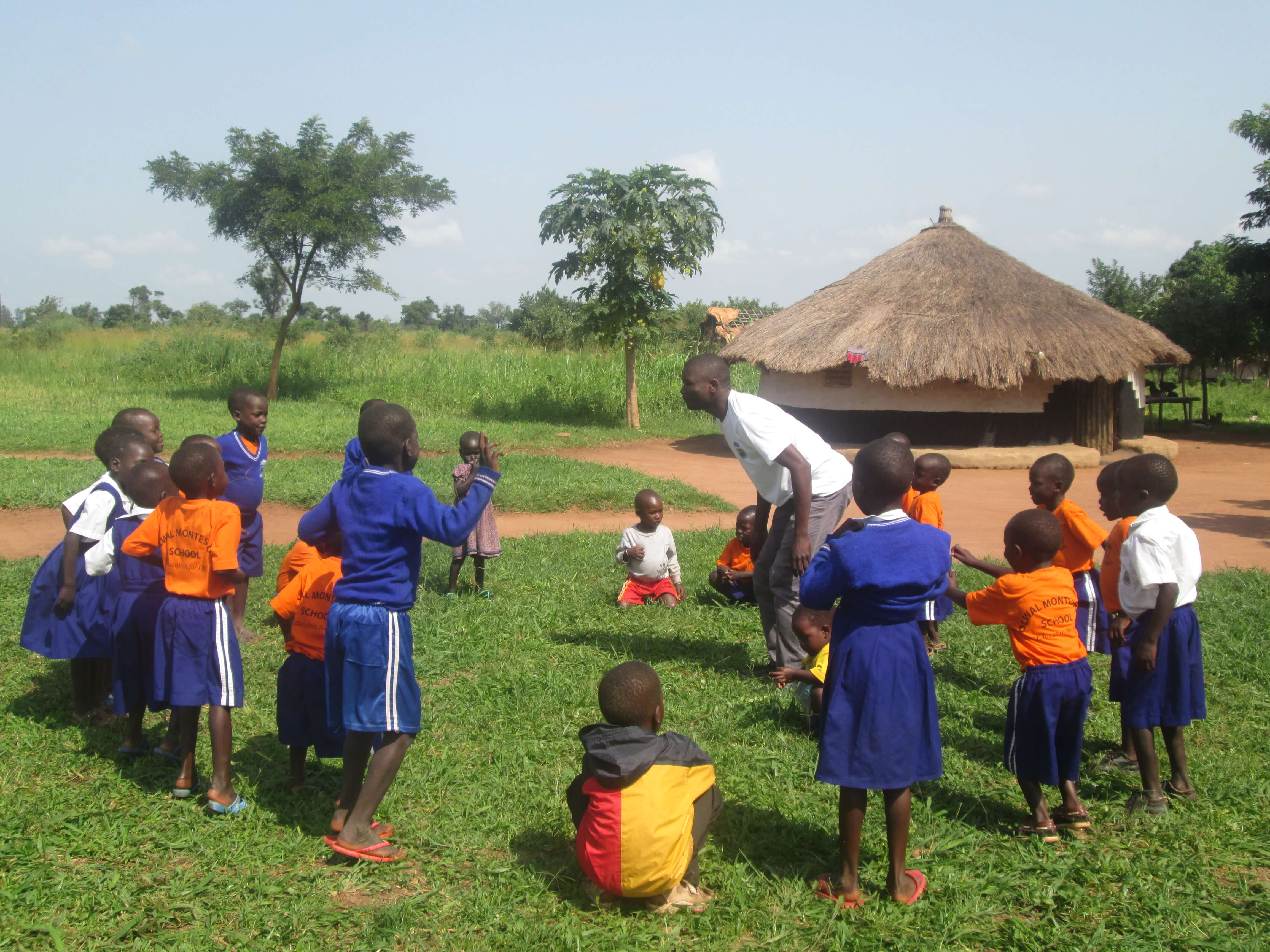 Olwal-Montessori-In-the-background-school-building